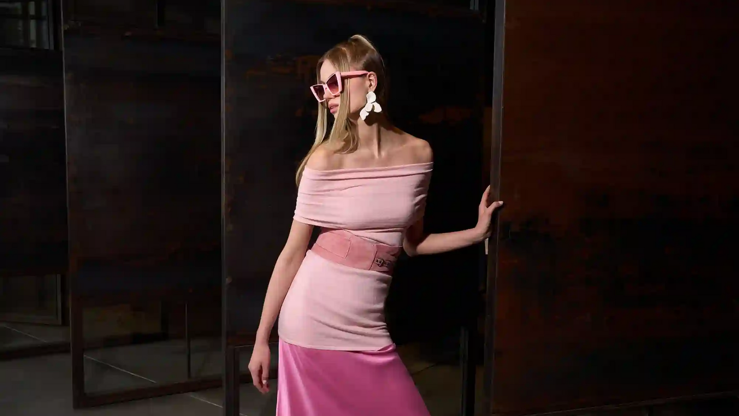 She Likes Pink Again