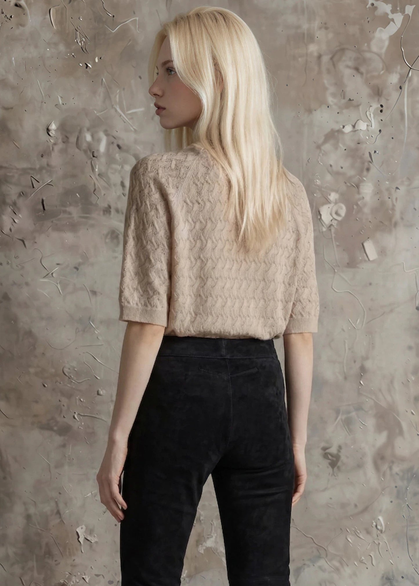 
                  
                    Almina fine cashmere top light beige
                  
                