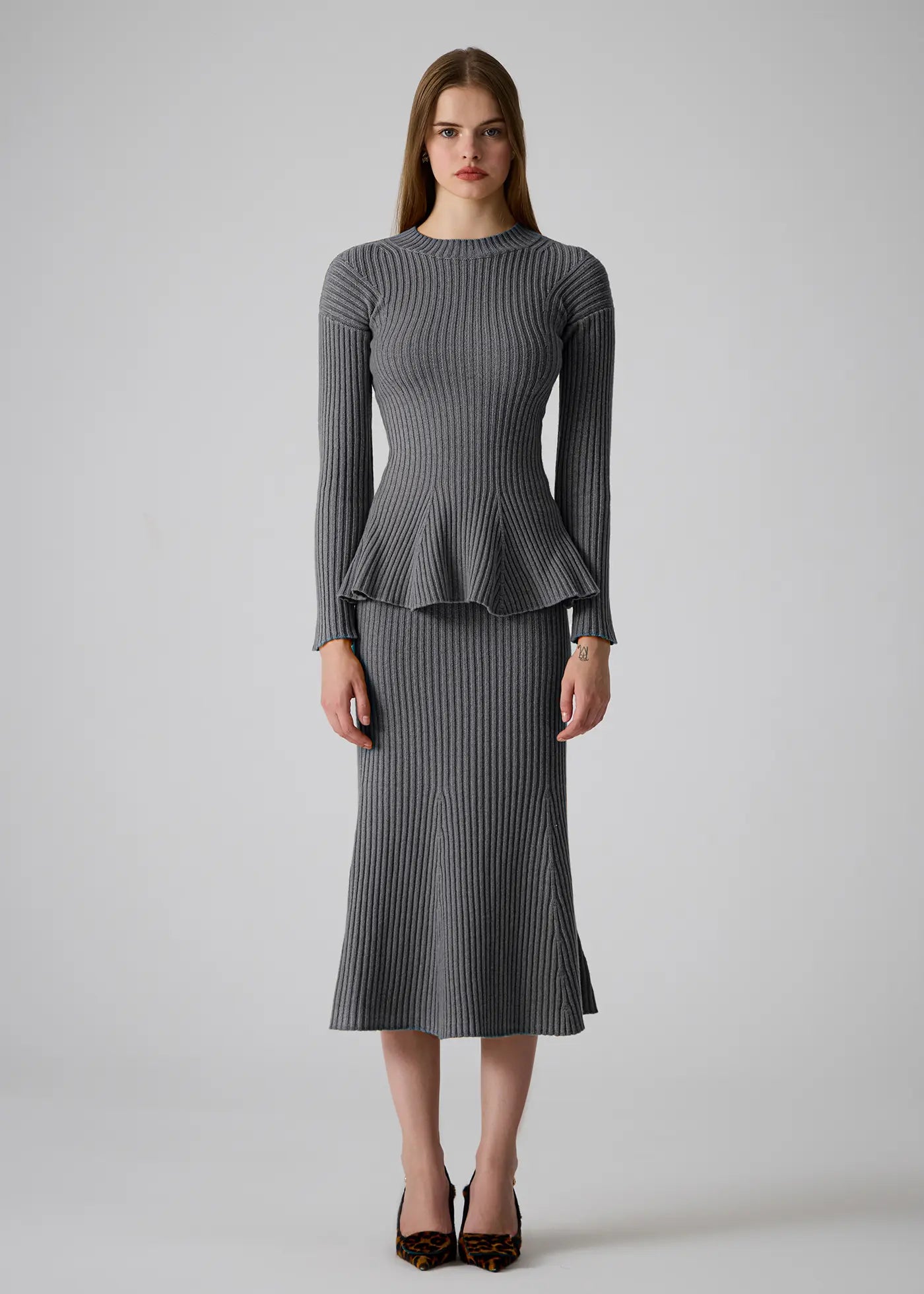 
                  
                    Vita cashmere skirt gray
                  
                