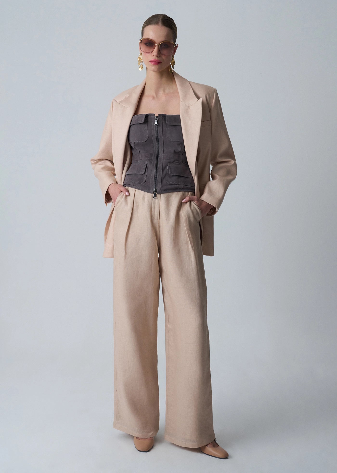 
                  
                    Caro linen oversize blazer
                  
                