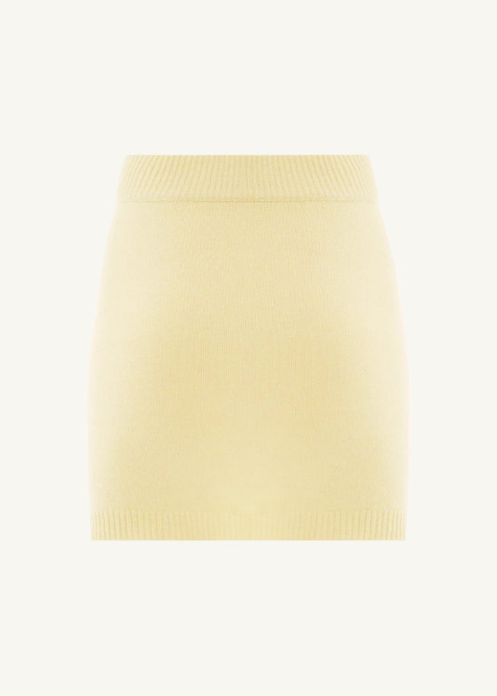 
                  
                    Ele cashmere mini skirt magnolia
                  
                