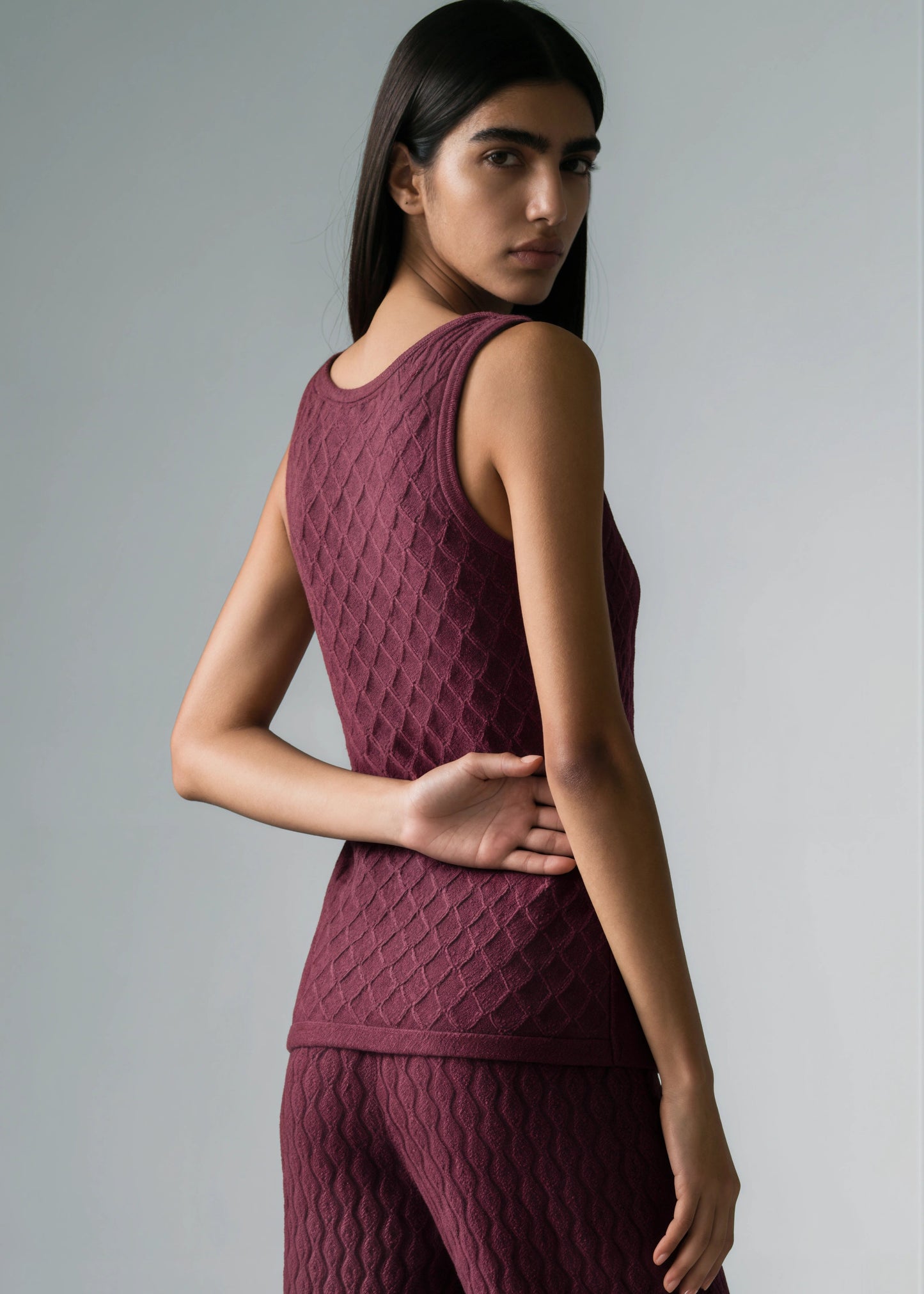 
                  
                    Efe cashmere t-top rosewood
                  
                