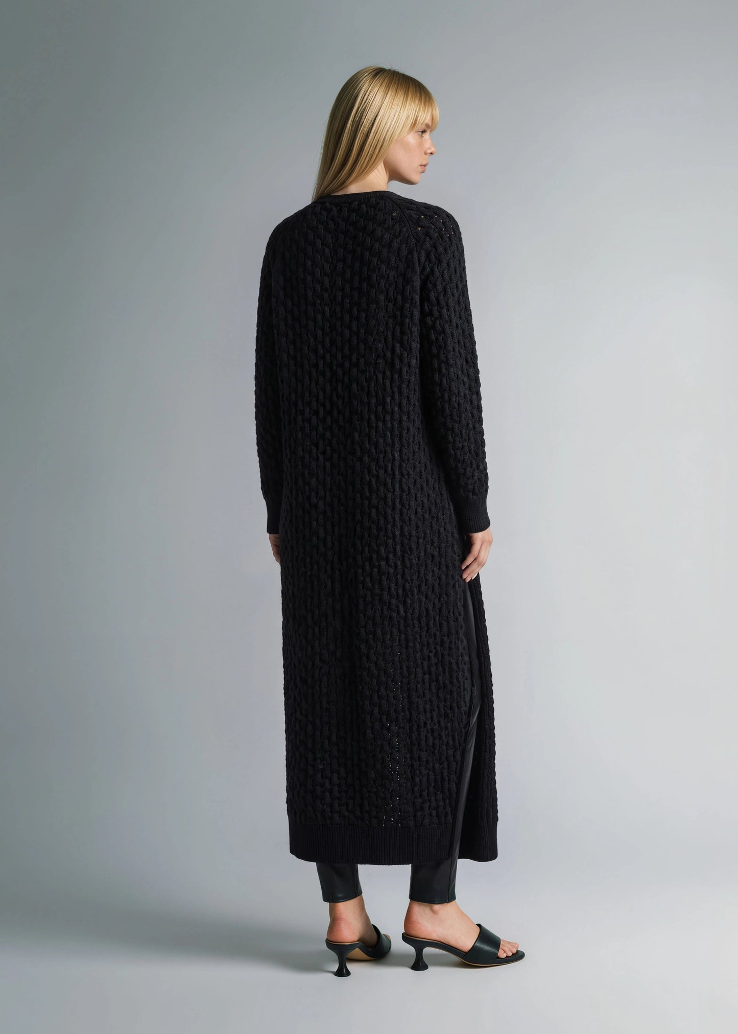
                  
                    Fabia Cashmere Long Cardigan black
                  
                