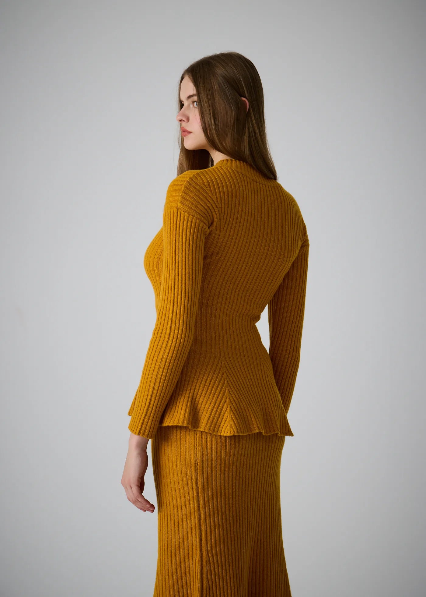 
                  
                    Anna cashmere jumper mustard
                  
                