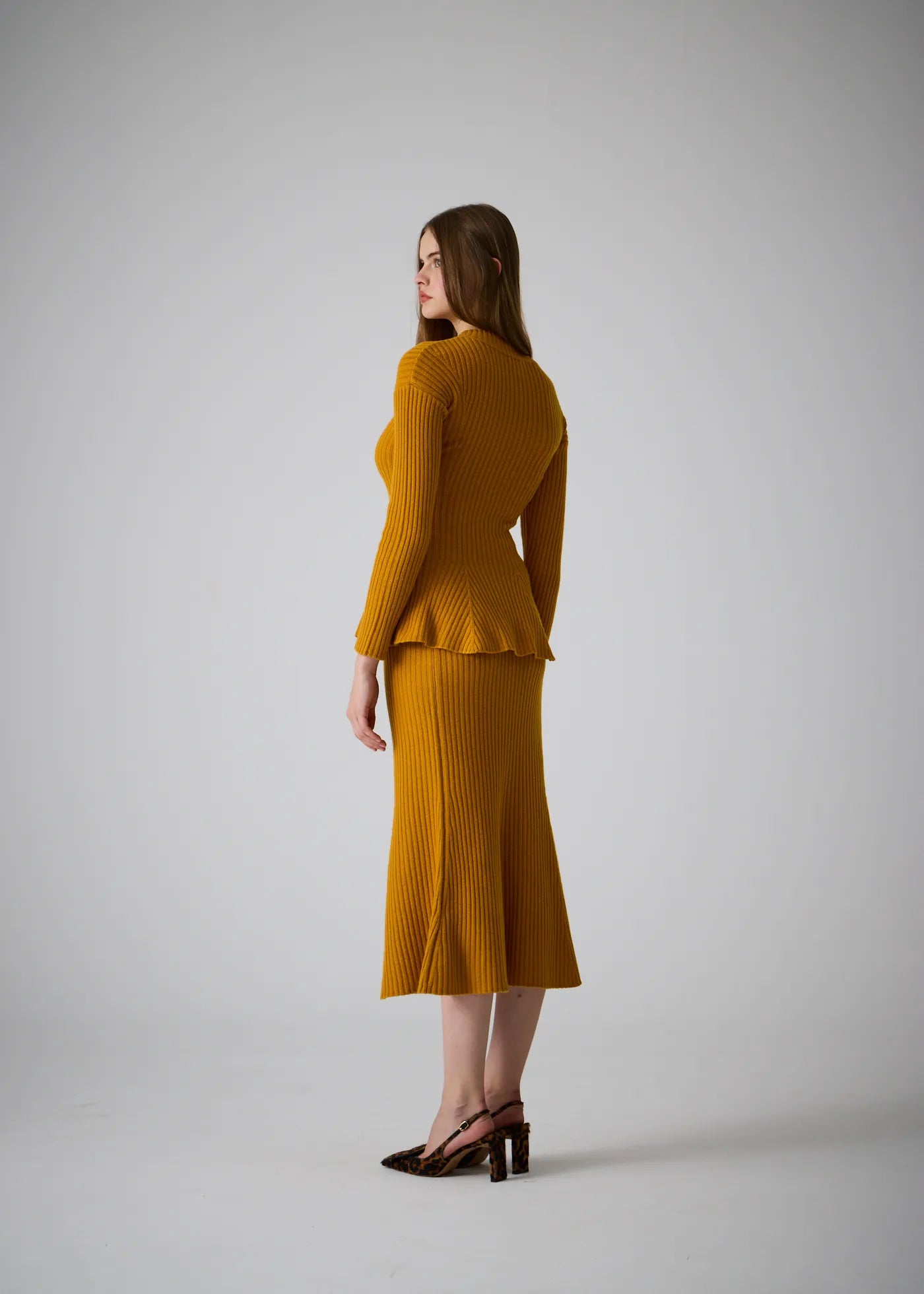 
                  
                    Vita cashmere skirt Mustard
                  
                