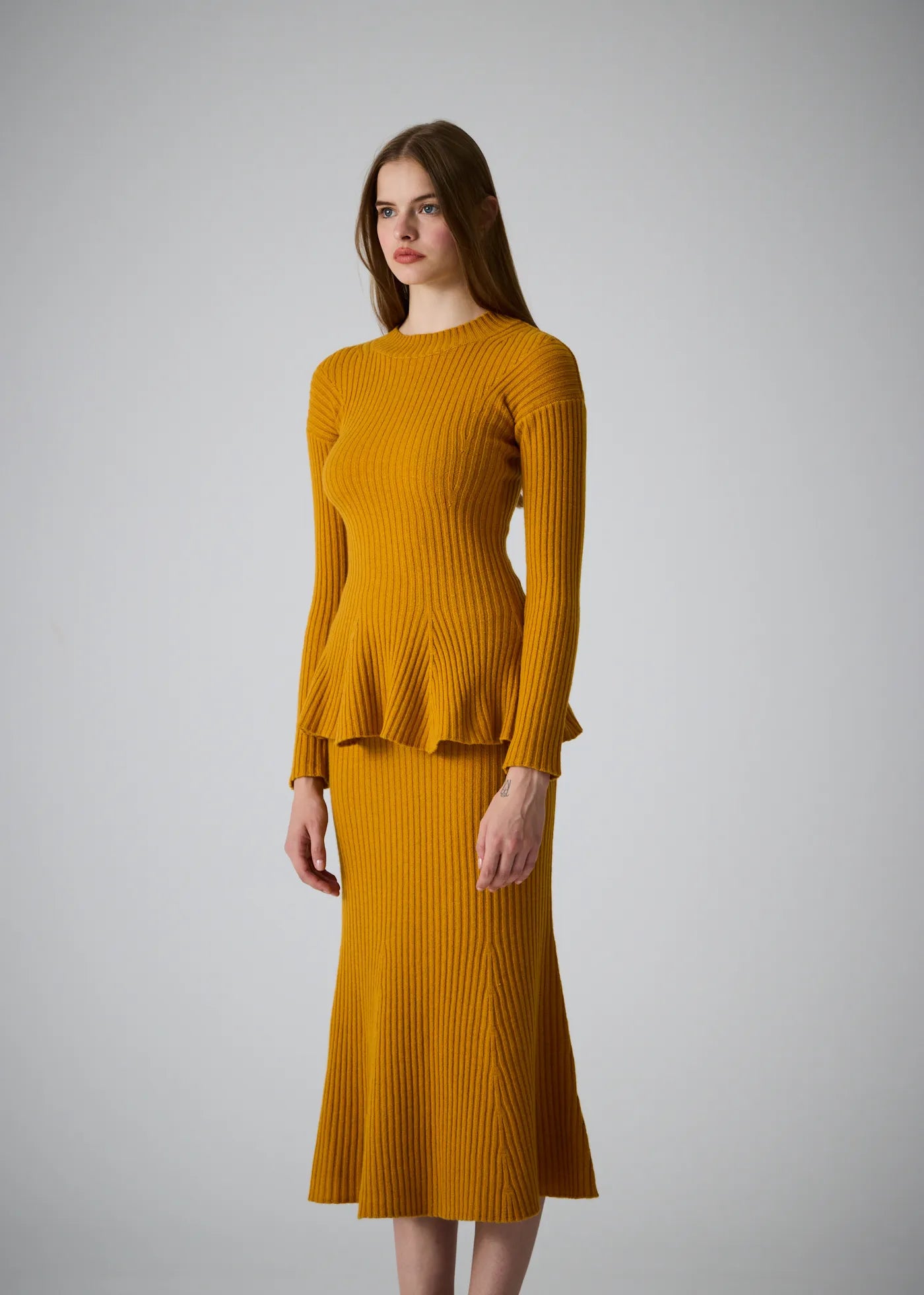 
                  
                    Vita cashmere skirt Mustard
                  
                