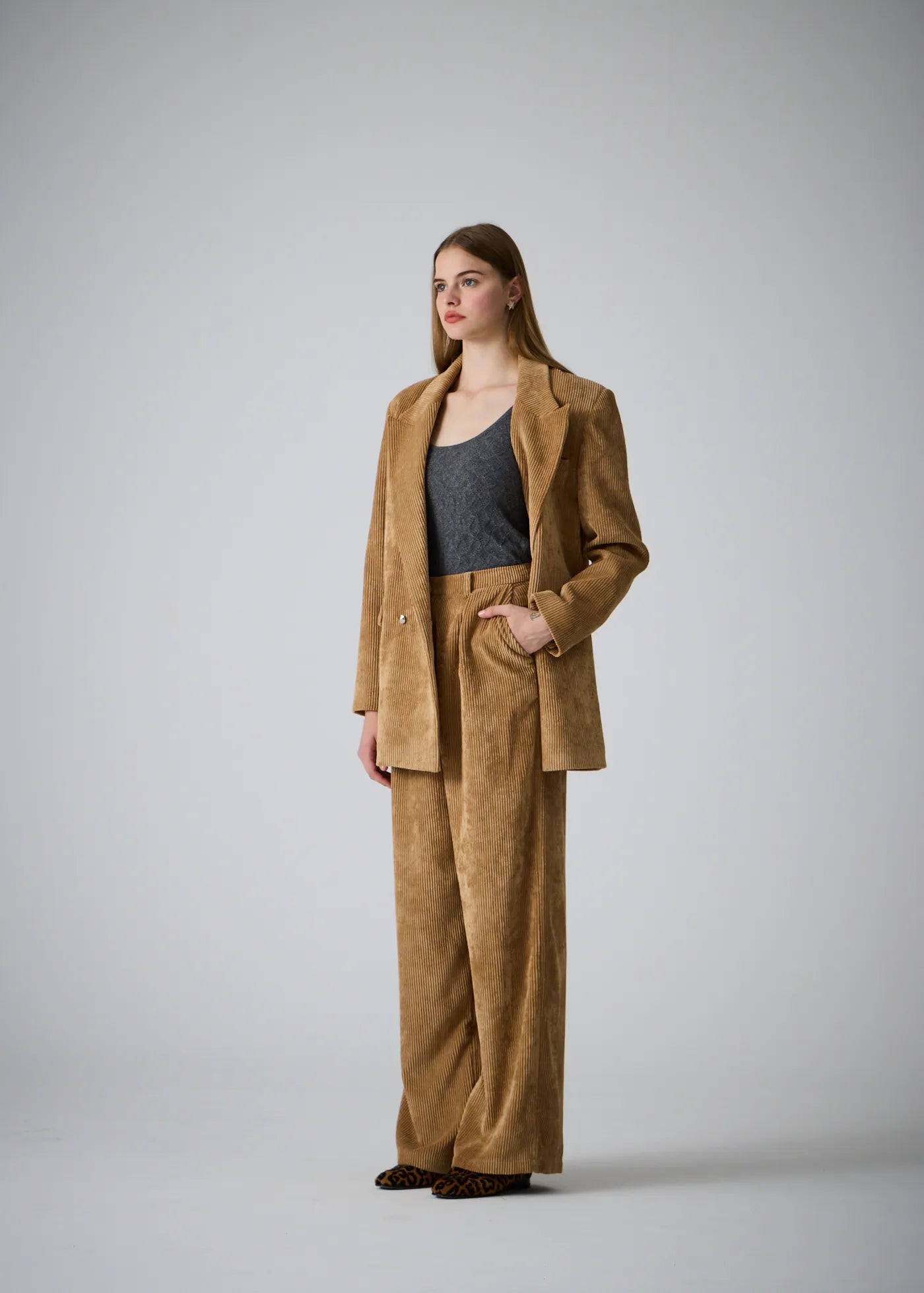 
                  
                    Daniela corduroy pants
                  
                