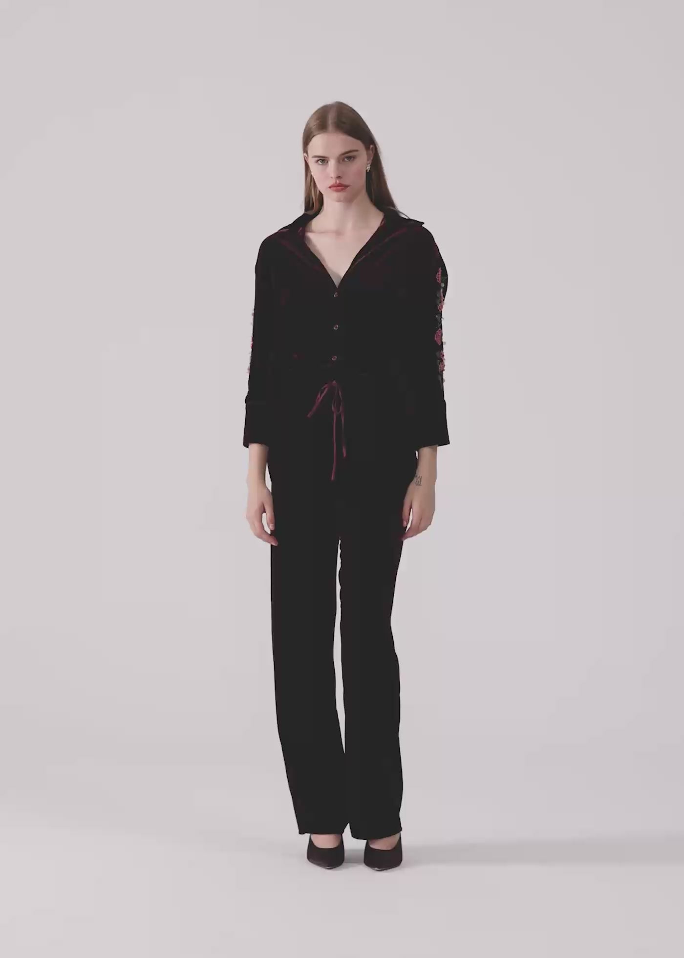 
                  
                    Load and play video in Gallery viewer, The E set hand embroidered velvet choco brown
                  
                