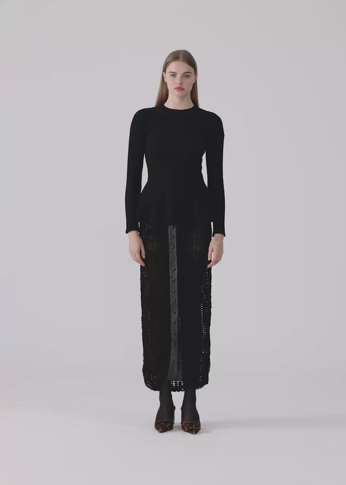 
                  
                    Load and play video in Gallery viewer, Anna cashmere jumper black
                  
                