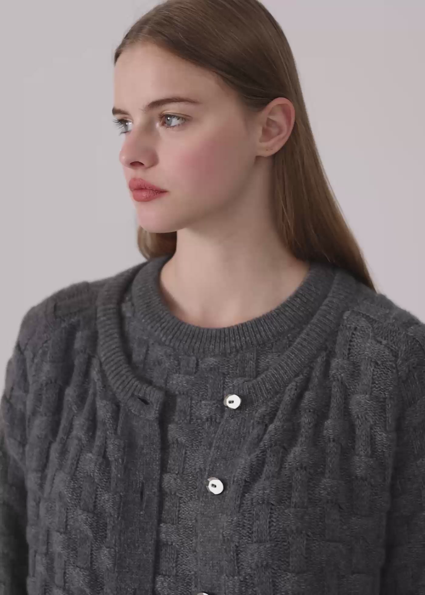 
                  
                    Load and play video in Gallery viewer, Arden Cashmere Long Cardigan Gray
                  
                