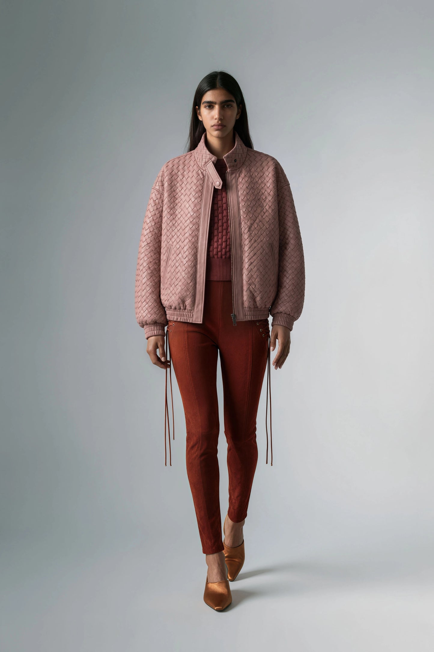 
                  
                    Hubby`s hand-woven leather jacket rose
                  
                
